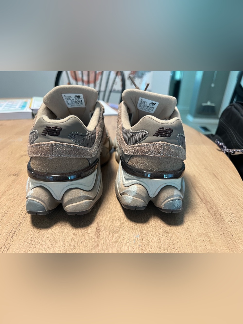 **SOLD***
NEW BALANCE 9060 LIMITED EDITION MUSHROOM BROWN! Men’s 5.5 Women’s 7 - Picture 4 of 6